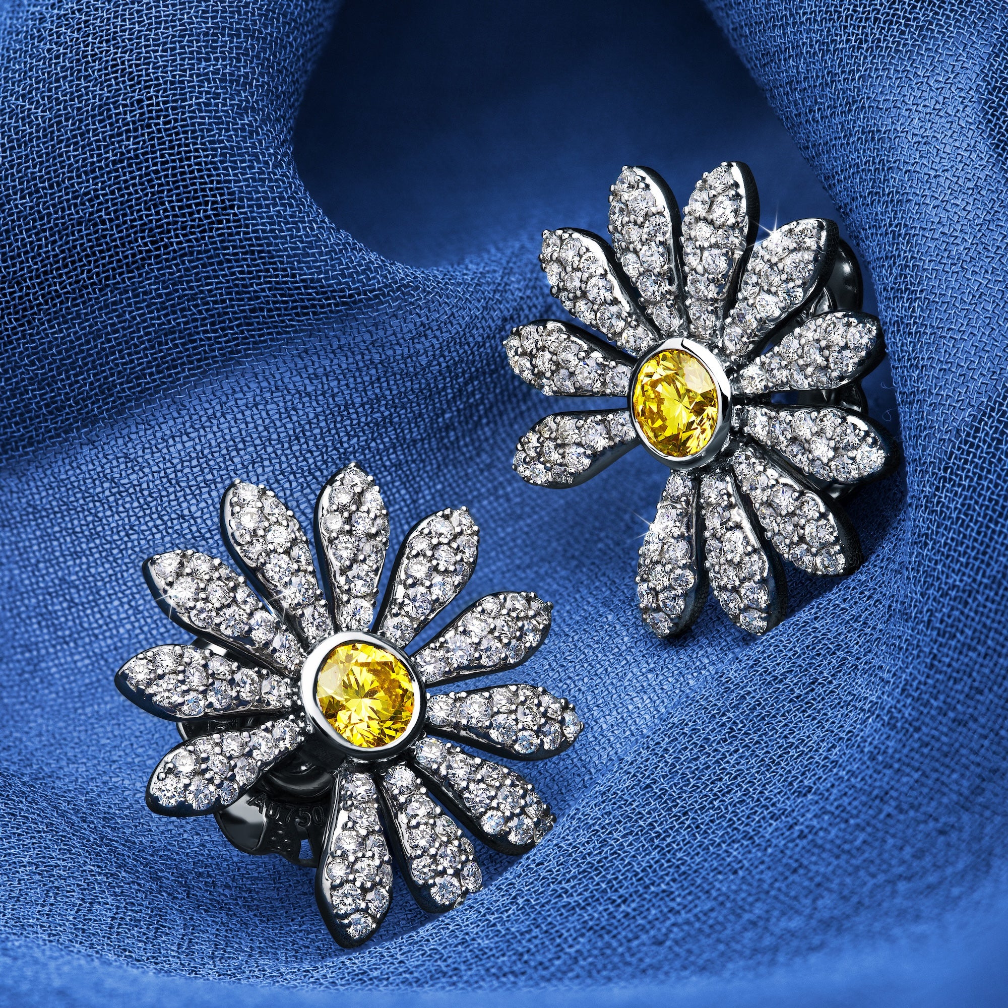 Jacob & Co. x PEACEMINUSONE Yellow Diamond and Pavé Earrings - Image 5