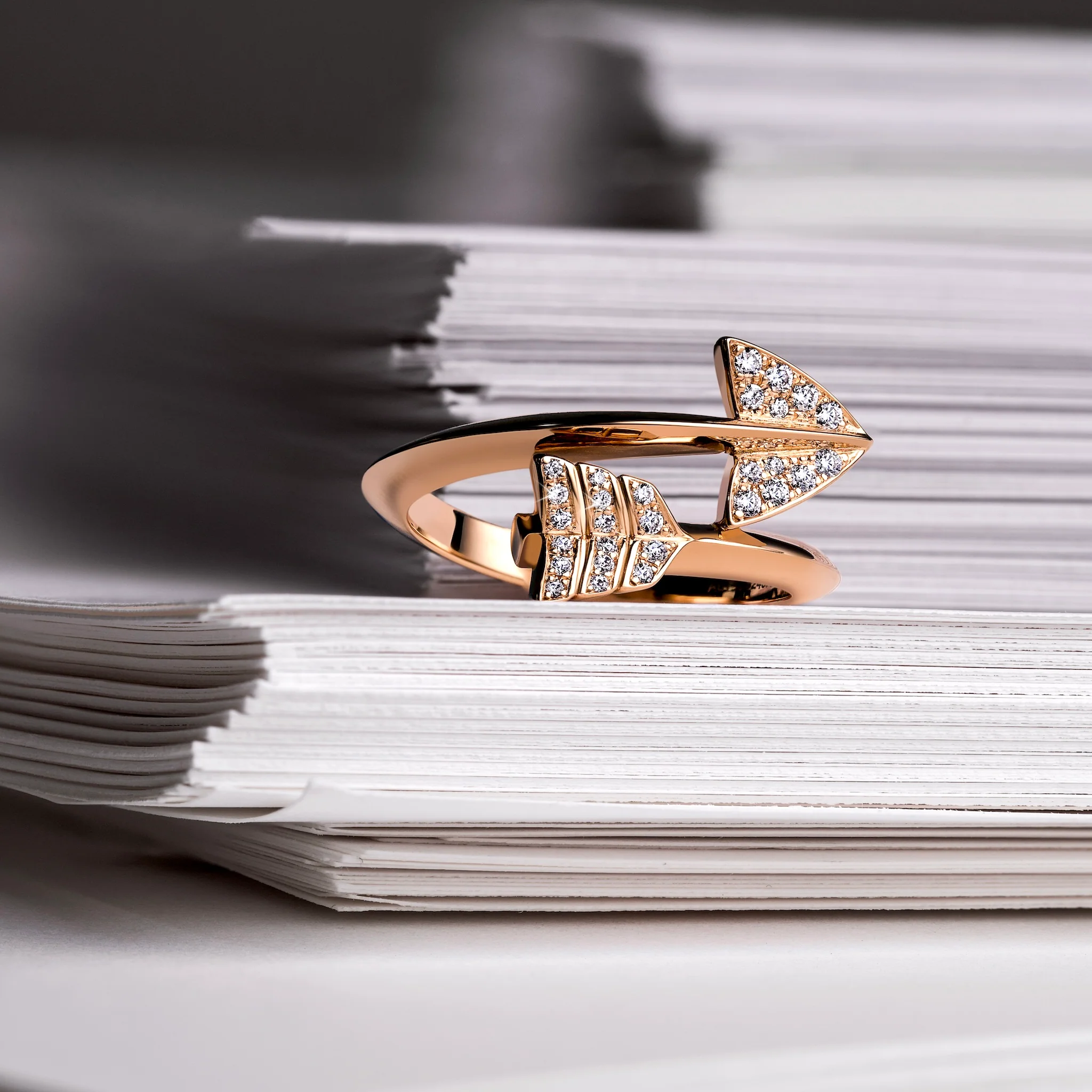 Super Arrow Diamond Ring - Image 4